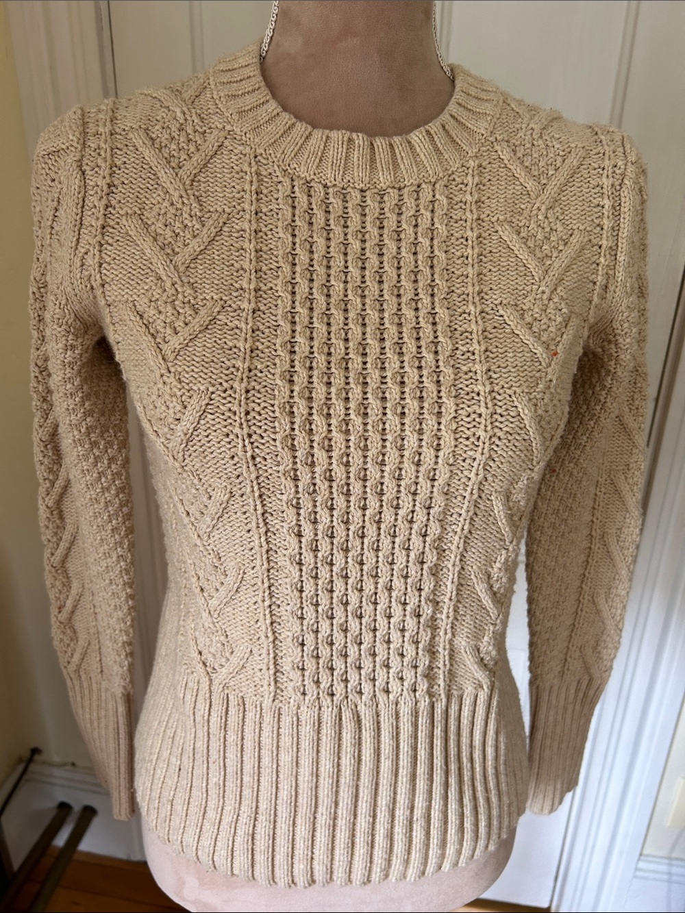 GAP Women's Cream Cable Knit Crewneck Sweater cotton, polyester and wool fabric - Picture 2 of 6